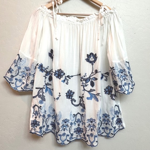 grand & greene Tops - NWT Grand‎ & Greene Embroidered Off Shoulder Peasant Top Bohemian Blouse M